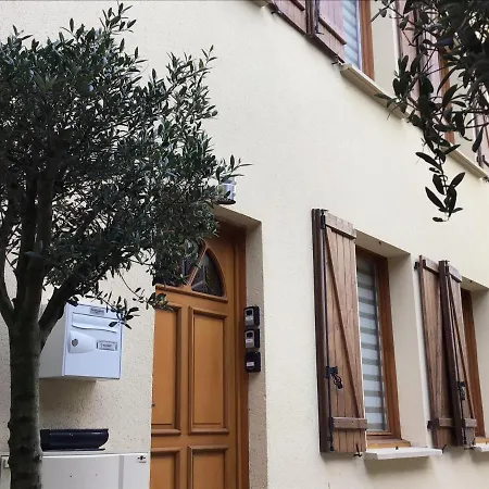 Cinema Video-projecteur Et Garage Dom wakacyjny *