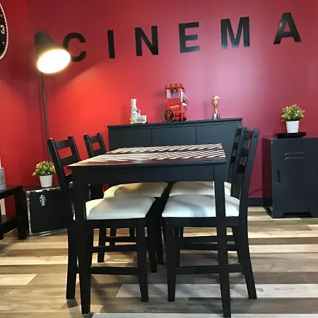 Cinéma Vidéo-projecteur Et Garage * Honfleur