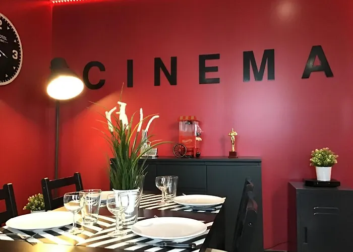 Cinema Video-projecteur Et Garage * オンフルール